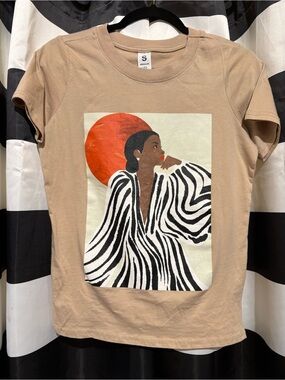 Beige Graphic Tee with Zebra Art Print - Women Tops